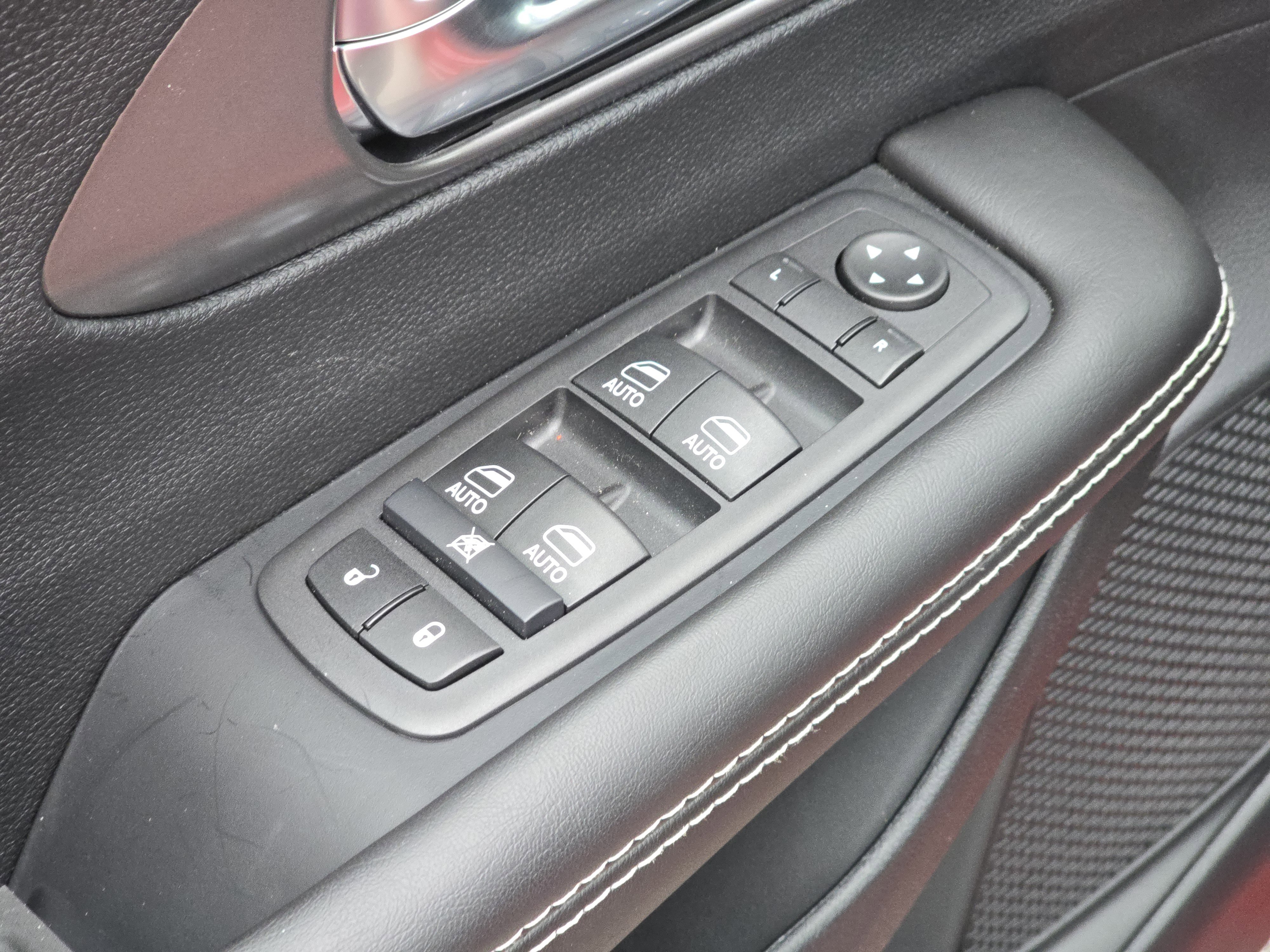New 2026 Chrysler Pacifica Select FWD image 31