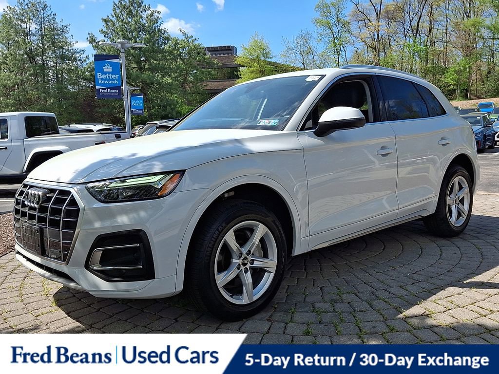 Used 2023 Audi Q5 2.0T Premium w/ Convenience Package AWD/4WD image 3