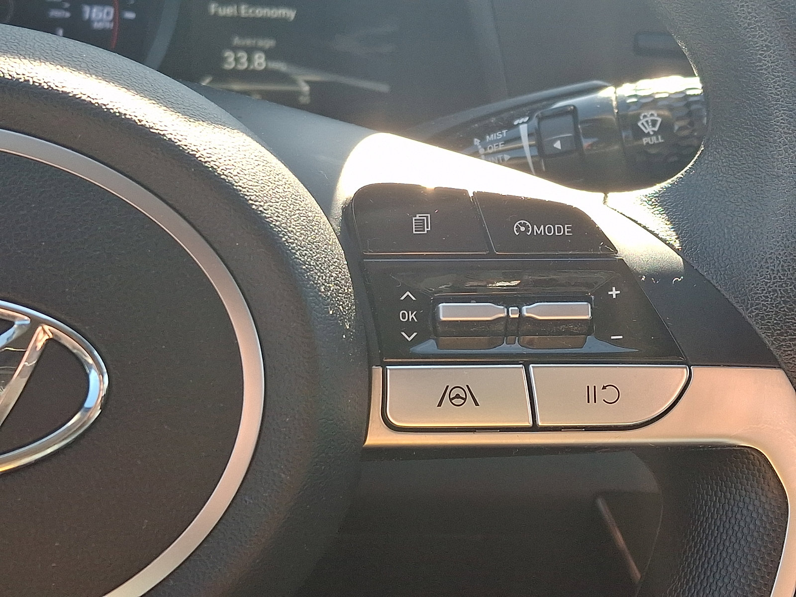 Certified 2023 Hyundai Elantra SEL image 23