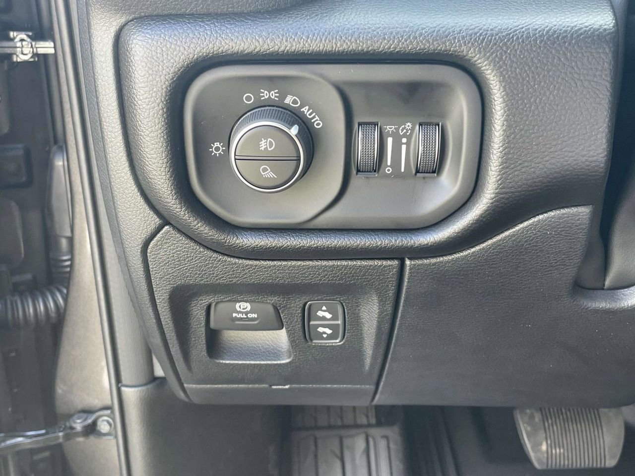 New 2026 RAM 1500 Laramie w/ Night Edition image 12