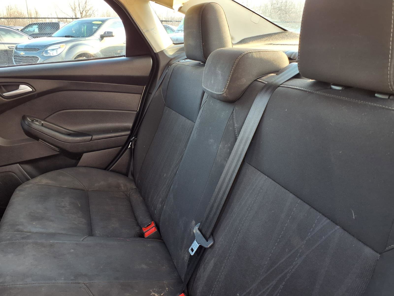 Used 2017 Ford Focus SE image 5