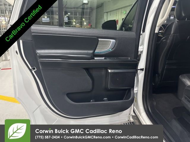 Used 2025 Ford Expedition Max Platinum AWD/4WD image 31
