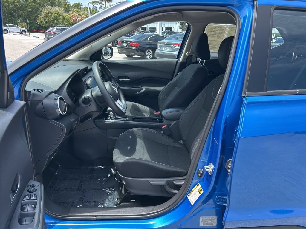 Certified 2024 Nissan Kicks SV w/ Exterior Package FWD image 17