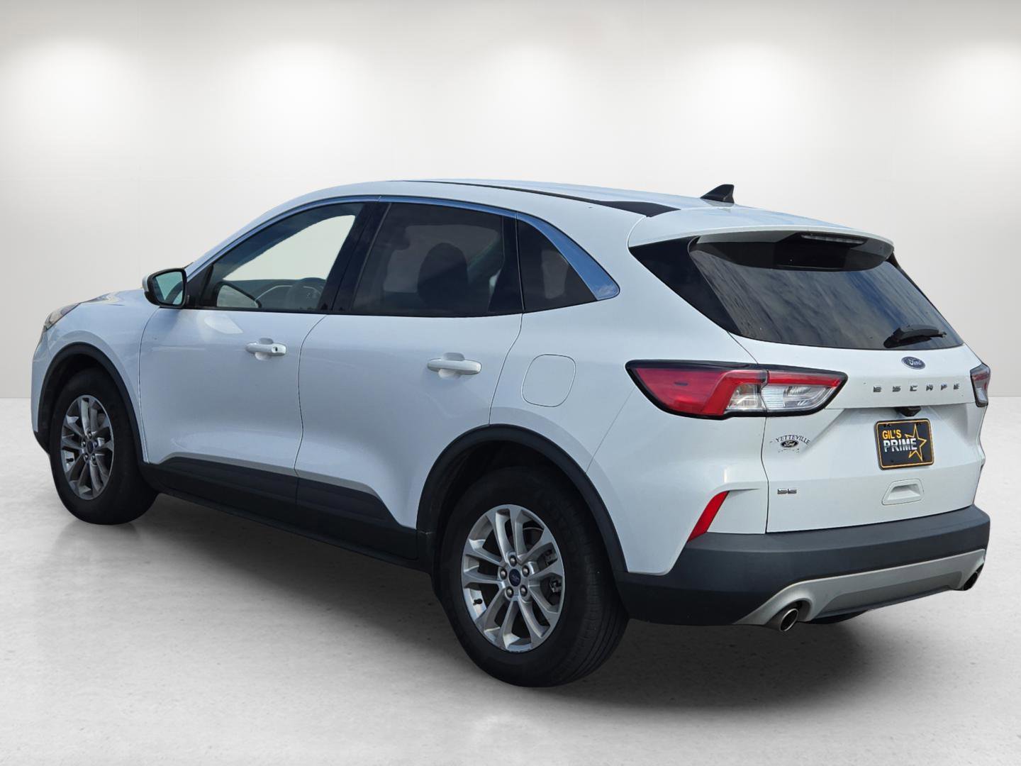 Used 2021 Ford Escape SE image 8