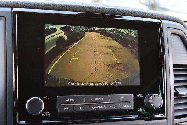 Used 2024 Nissan Titan SV w/ SV Convenience Package image 16