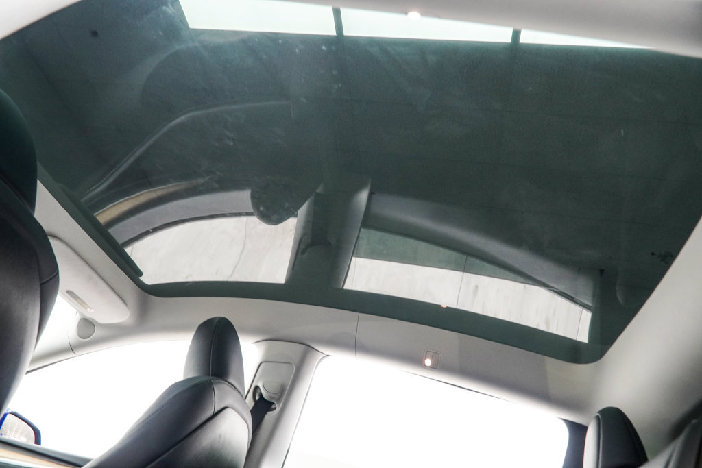 Used 2023 Tesla Model Y AWD image 39