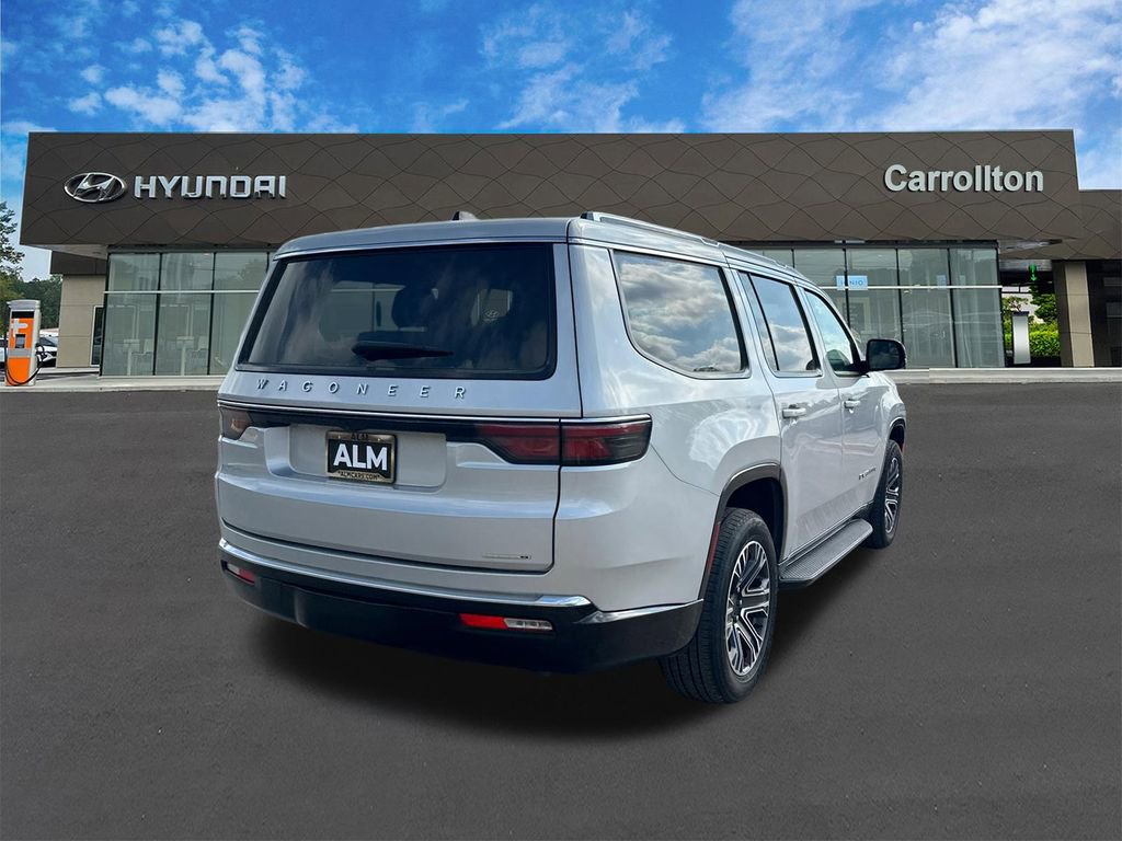 Used 2024 Jeep Wagoneer Series II w/ Flexible Seating Group RWD image 5