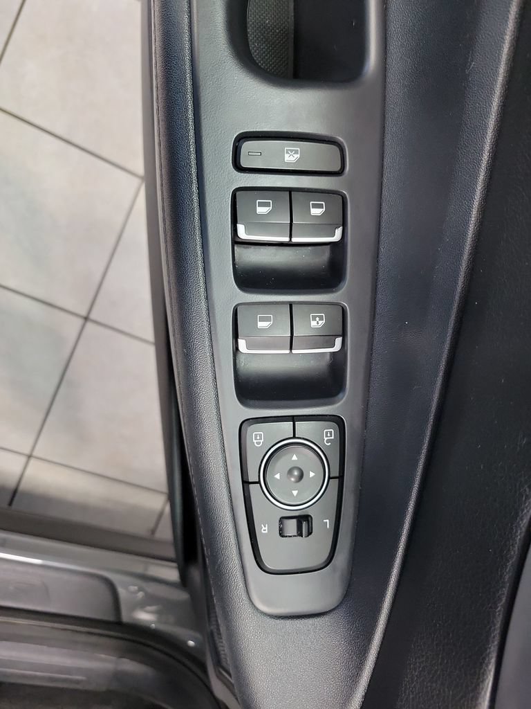 Used 2021 Hyundai Santa Fe SE AWD/4WD image 27