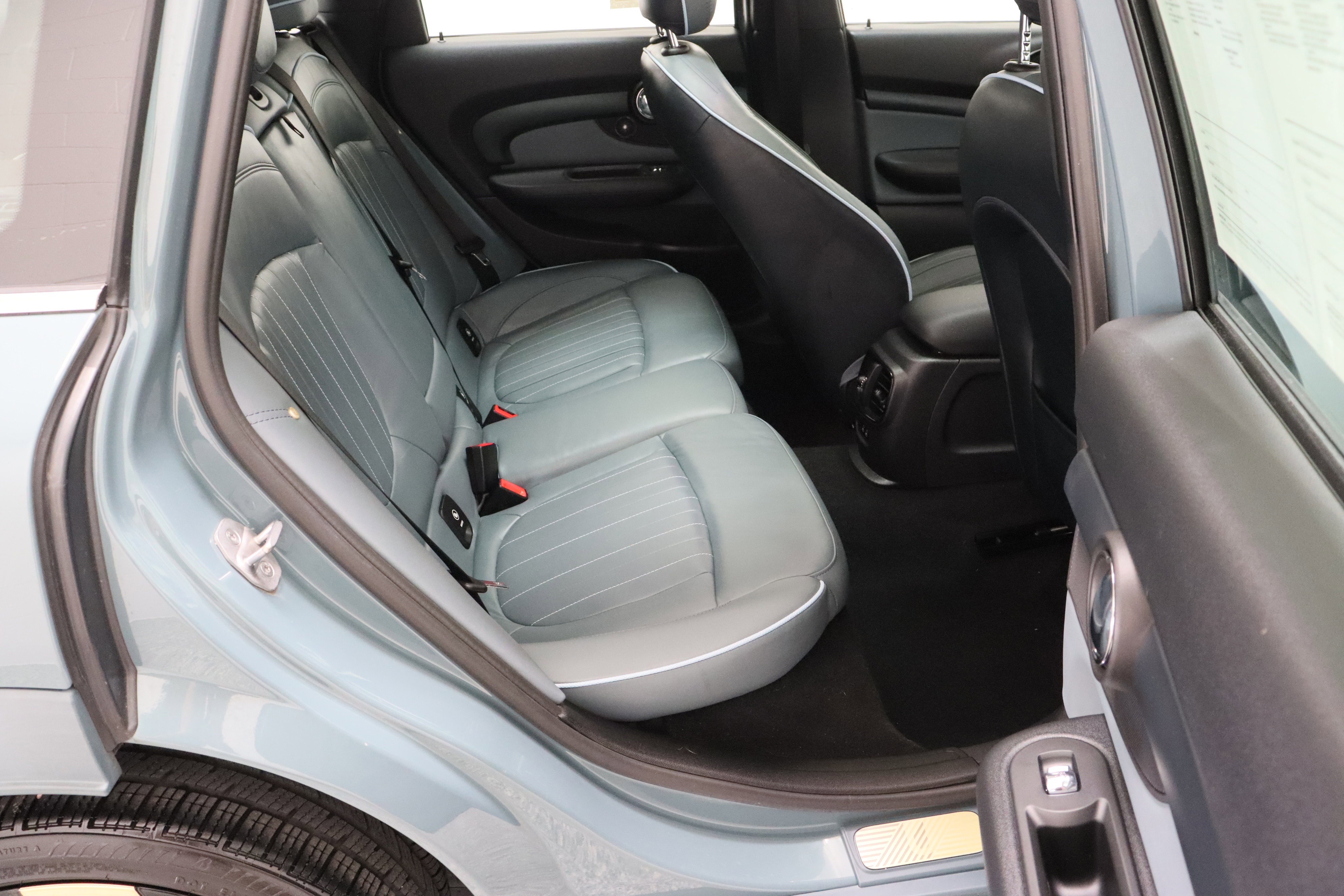 Used 2023 MINI Cooper Clubman S w/ MINI Untold Edition FWD image 37