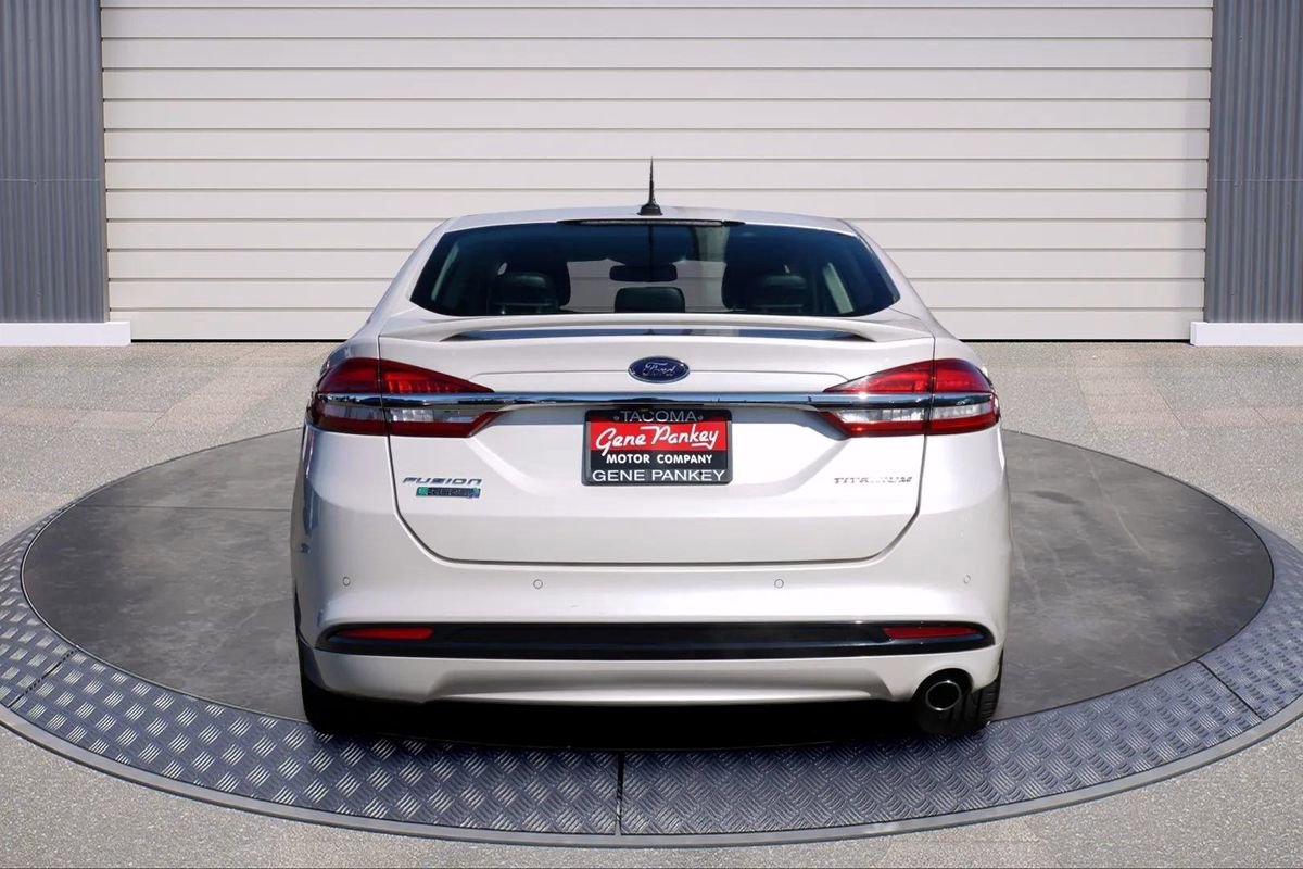 Used 2017 Ford Fusion Energi Titanium FWD image 6