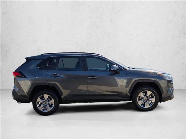 Used 2022 Toyota RAV4 XLE image 4
