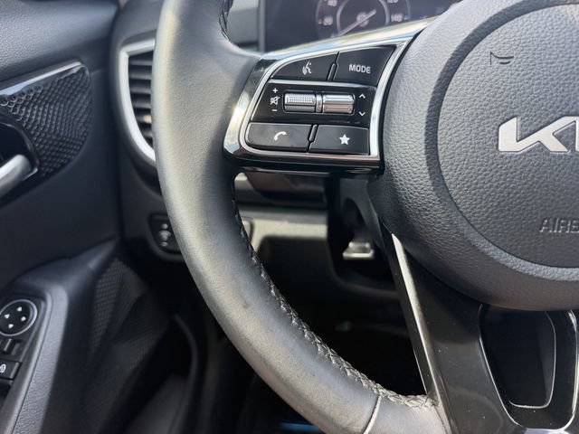 Used 2024 Kia Seltos S AWD/4WD image 16
