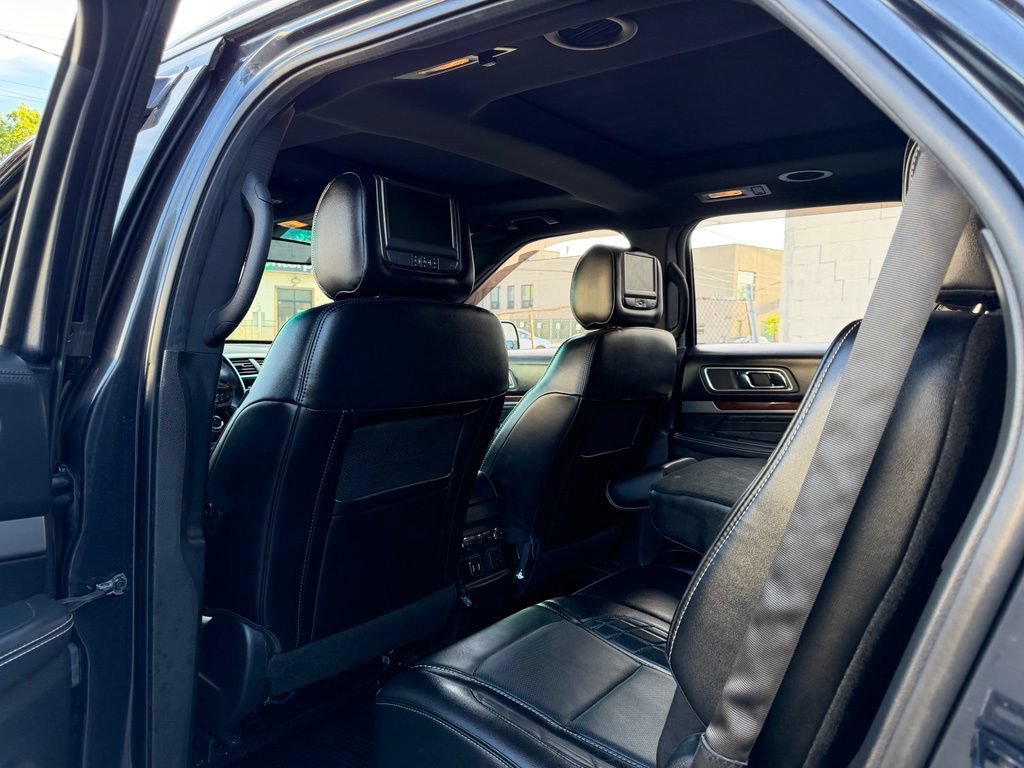 Used 2017 Ford Explorer Platinum AWD/4WD image 21