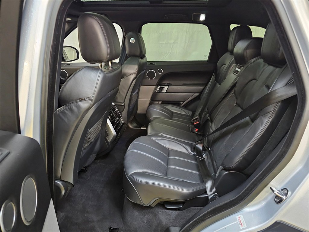 Used 2016 Land Rover Range Rover Sport HSE image 16