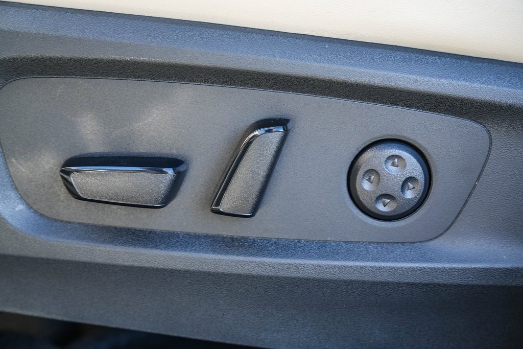 Certified 2025 INFINITI QX60 Luxe w/ Vision Package image 20