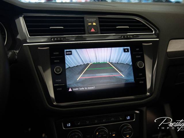 Used 2020 Volkswagen Tiguan SE R-Line FWD image 41
