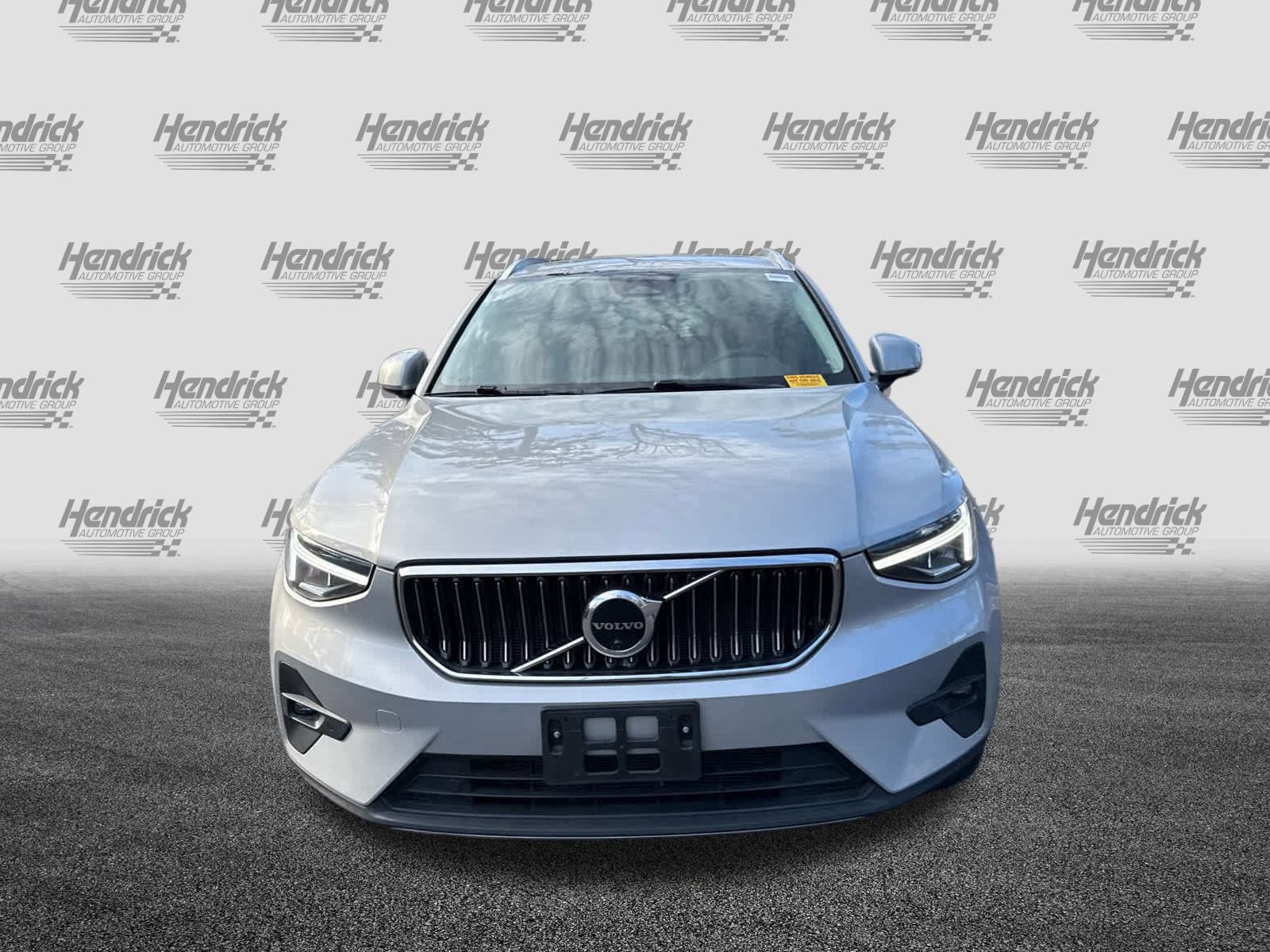 Certified 2023 Volvo XC40 B4 Plus w/ Driver Assist Package image 42