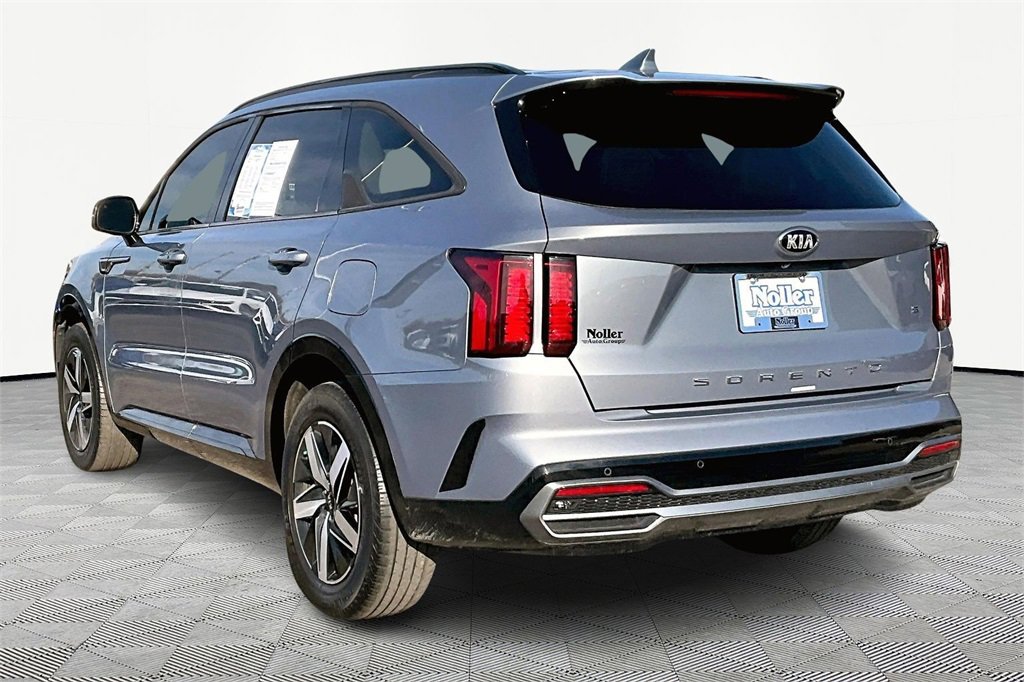 Used 2021 Kia Sorento S image 13