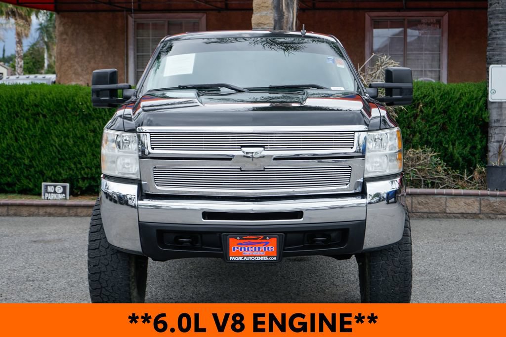 Used 2010 Chevrolet Silverado 2500 LT RWD image 3