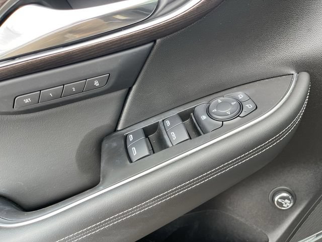 Used 2023 Buick Envision Avenir AWD/4WD image 13