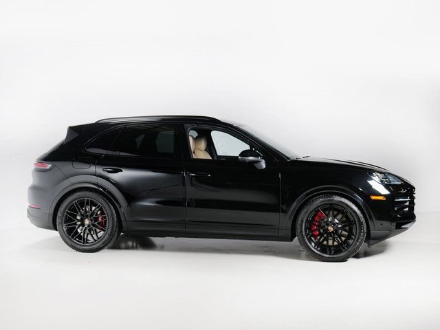 New 2026 Porsche Cayenne S AWD/4WD image 8