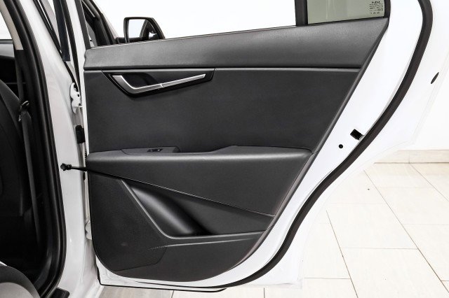 Used 2024 Kia Niro LX image 39
