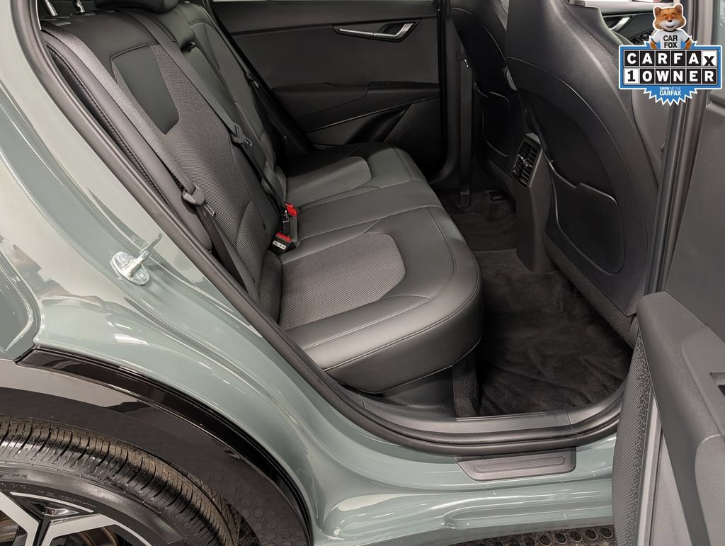 Certified 2025 Kia Niro EX Touring FWD image 32