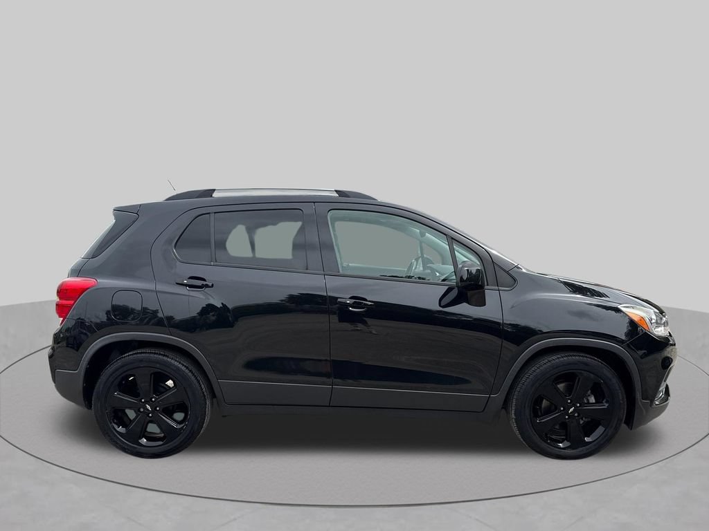 Used 2018 Chevrolet Trax Premier w/ Midnight Edition FWD image 6