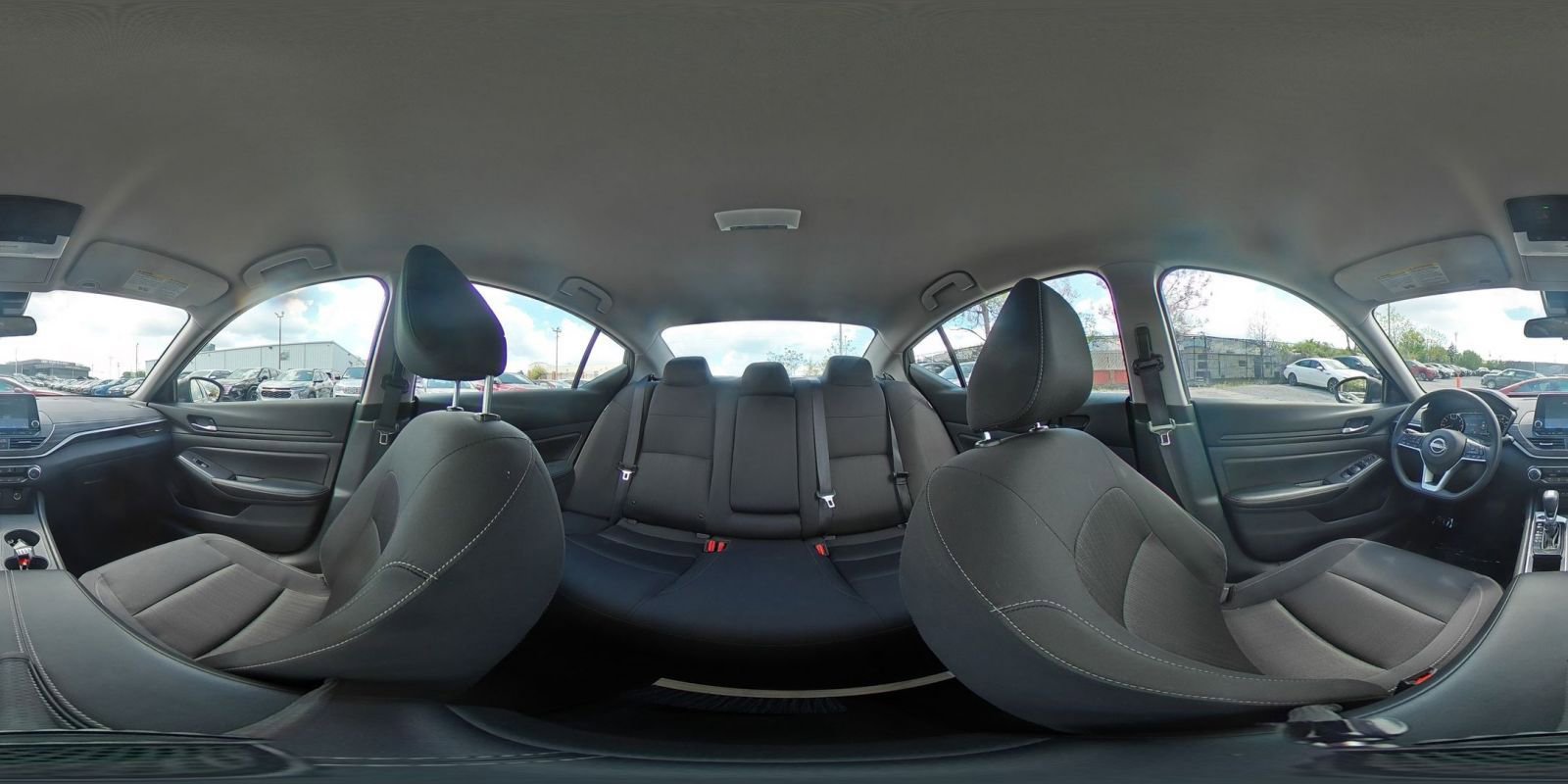 Used 2025 Nissan Altima 2.5 SV image 37