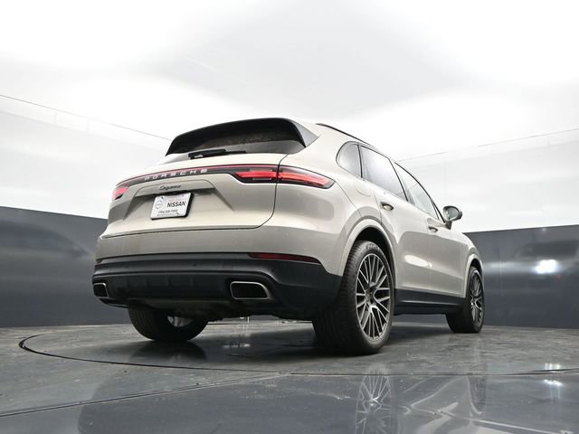 Used 2022 Porsche Cayenne Platinum Edition AWD/4WD image 32