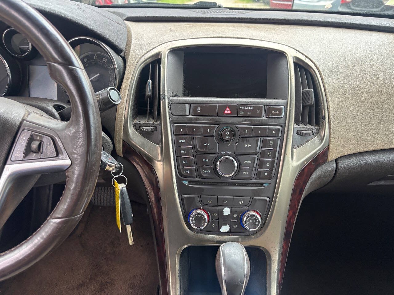 Used 2012 Buick Verano Convenience FWD image 12