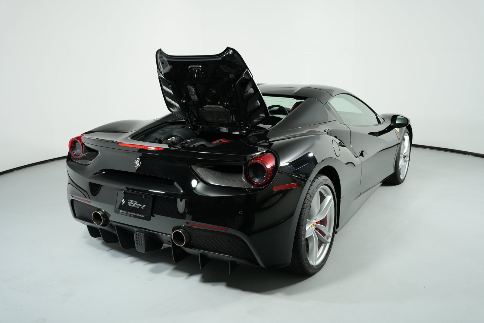 Certified 2017 Ferrari 488 Spider RWD image 13