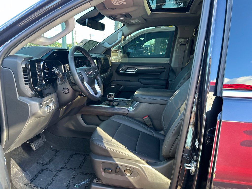 Used 2026 GMC Sierra 1500 SLT AWD/4WD image 15
