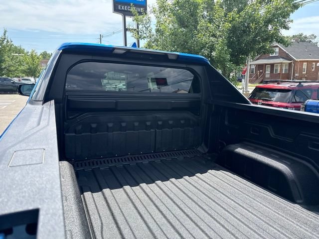 Used 2026 Chevrolet Silverado EV Trail Boss AWD/4WD image 9