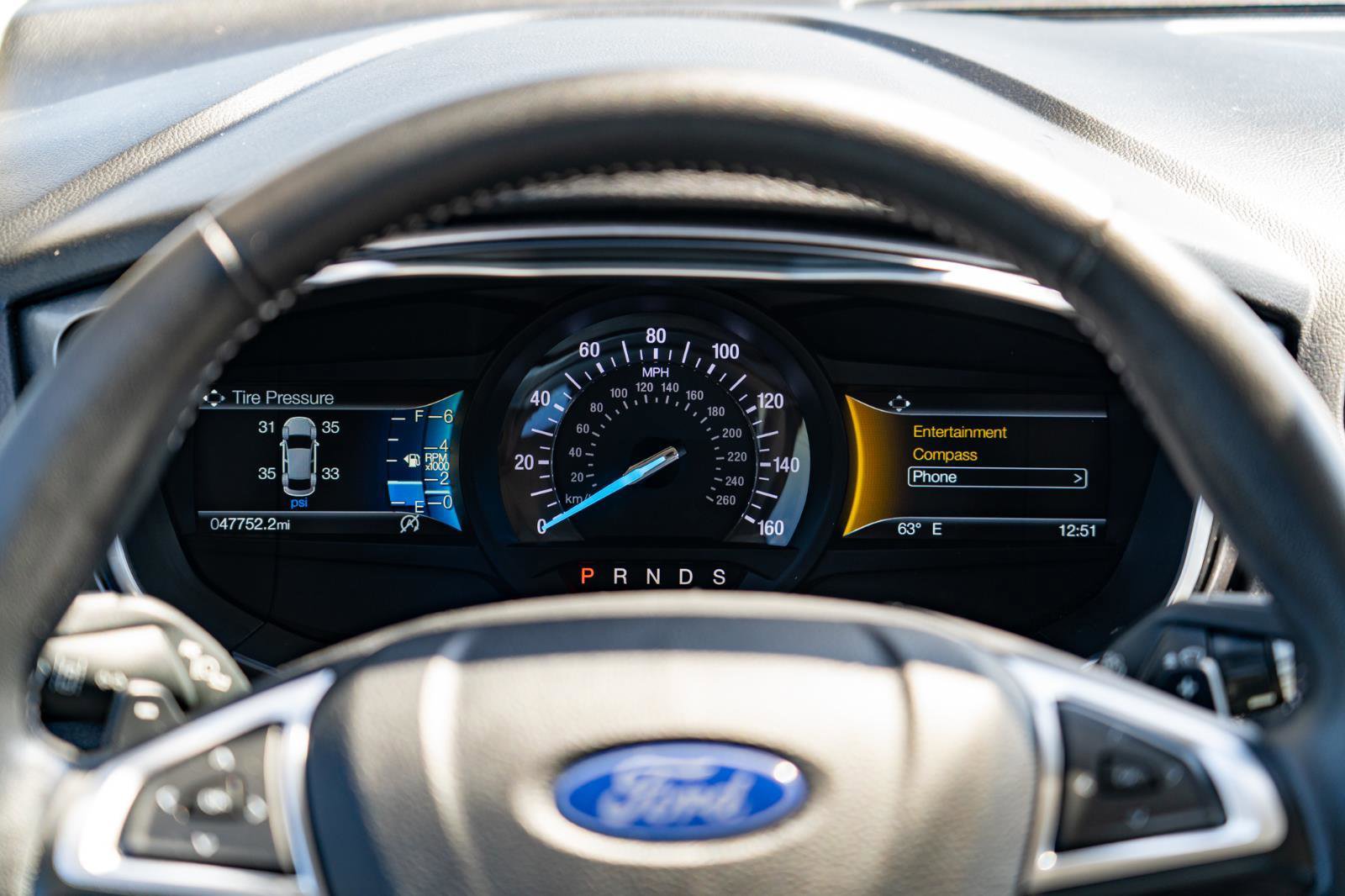 Used 2019 Ford Fusion SE w/ Equipment Group 151A FWD image 17