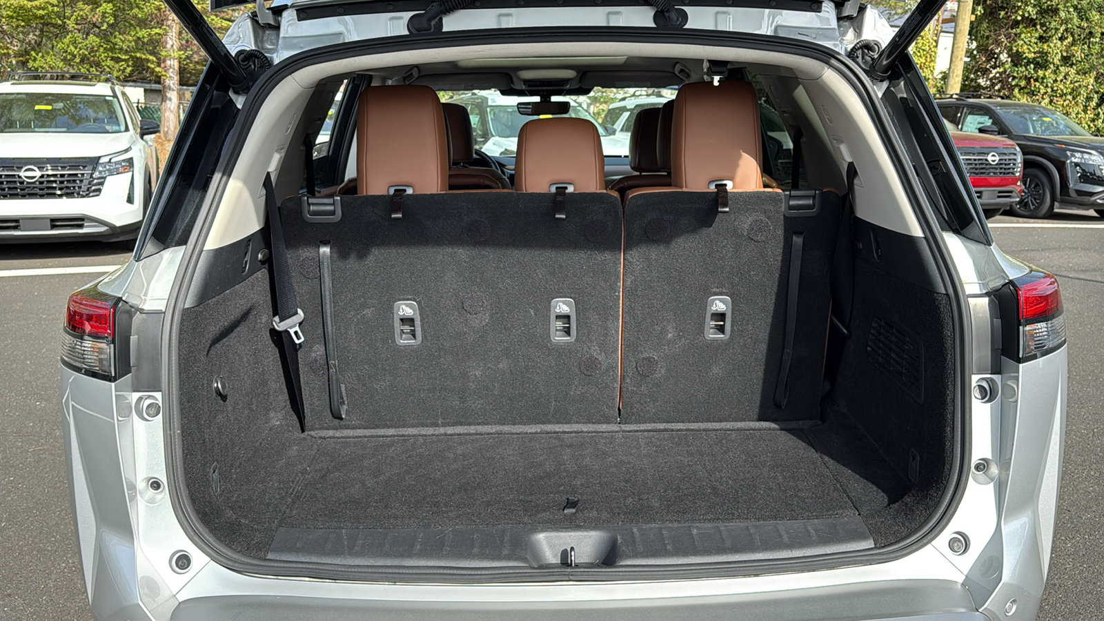 Certified 2023 Nissan Pathfinder Platinum AWD/4WD image 26