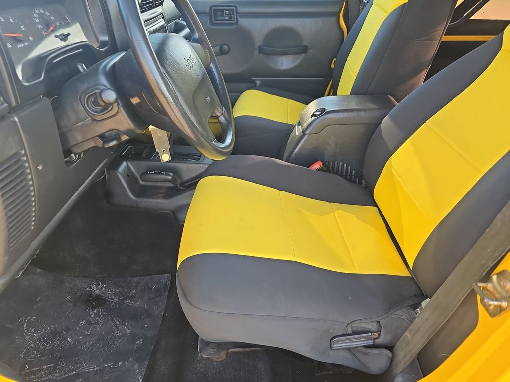 Used 2004 Jeep Wrangler 4WD image 13