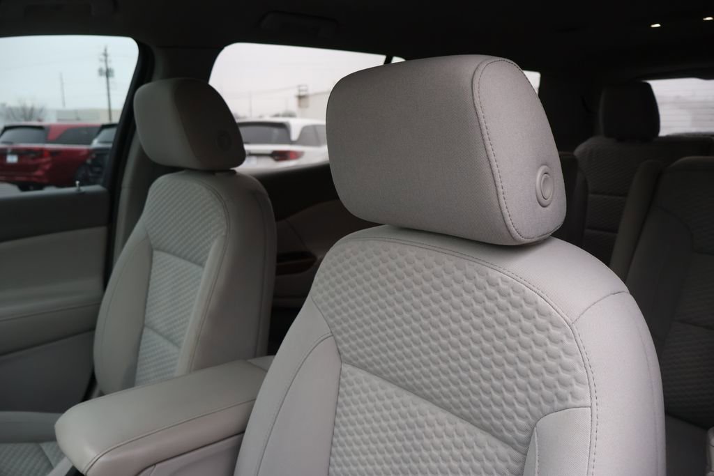 Used 2019 GMC Acadia SLE w/ Driver Alert Package I image 30