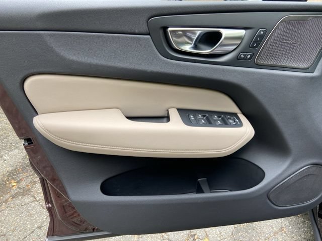 New 2026 Volvo XC60 T8 Plus w/ Climate Package AWD/4WD image 13