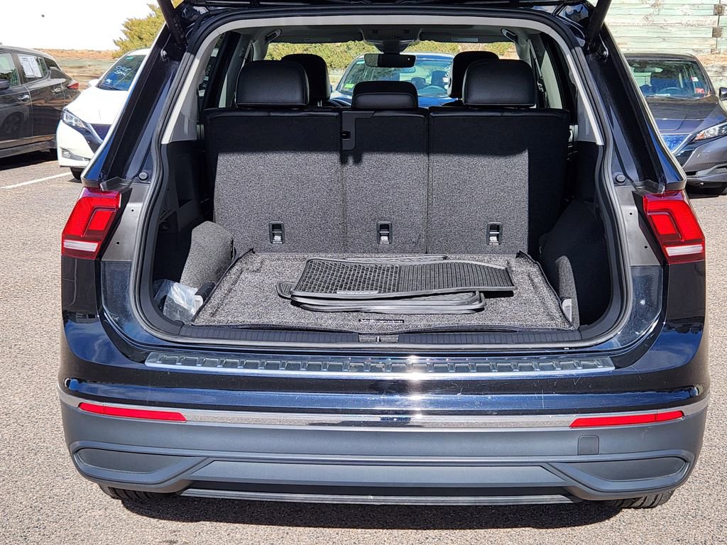 Certified 2024 Volkswagen Tiguan SE image 13