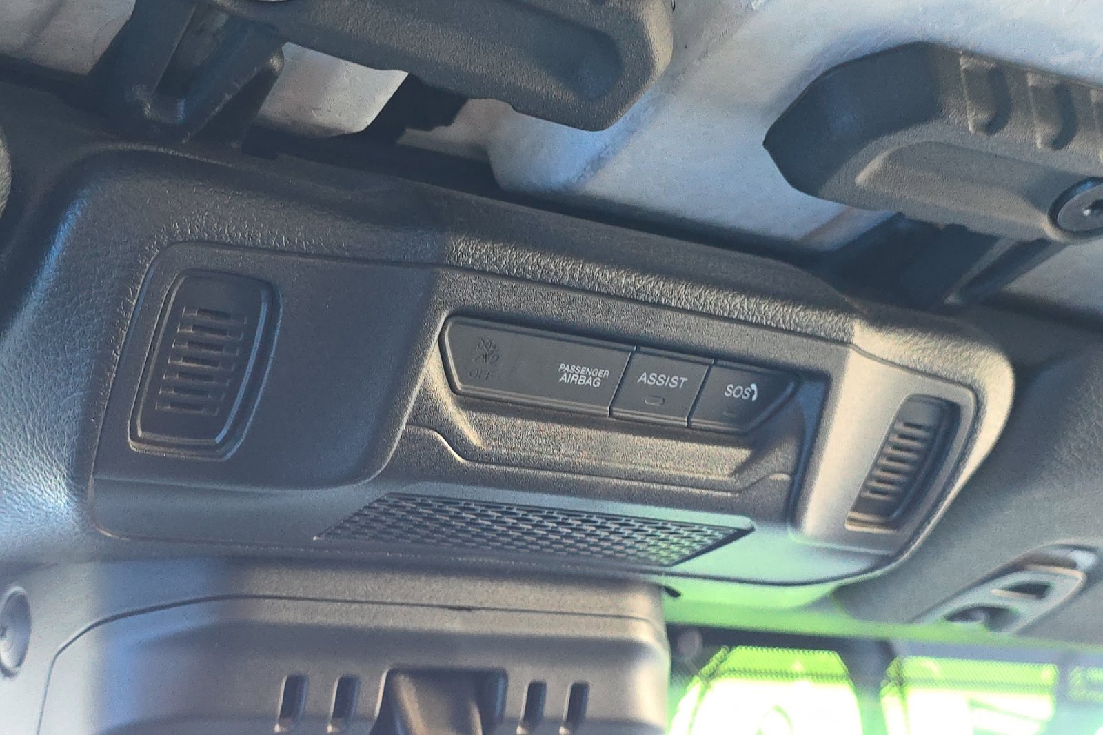 Used 2025 Jeep Gladiator Rubicon w/ Convenience Group image 21