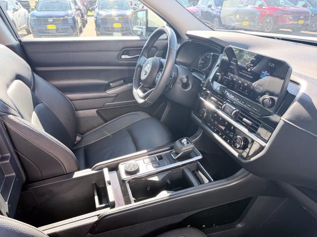 Certified 2022 Nissan Pathfinder SL AWD/4WD image 18