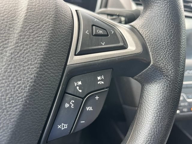 Used 2019 Ford Fusion SE FWD image 26