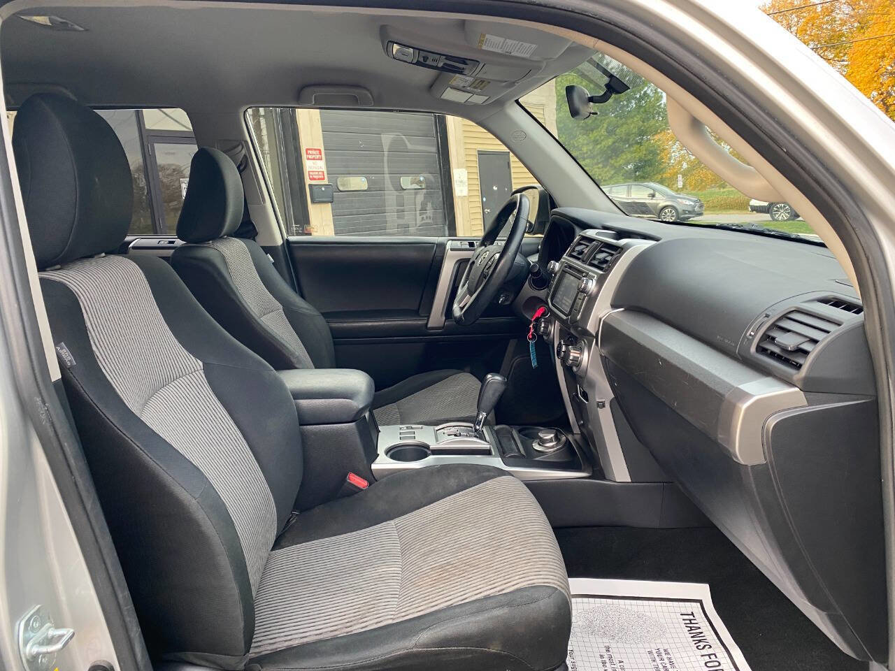 Used 2014 Toyota 4Runner SR5 image 32