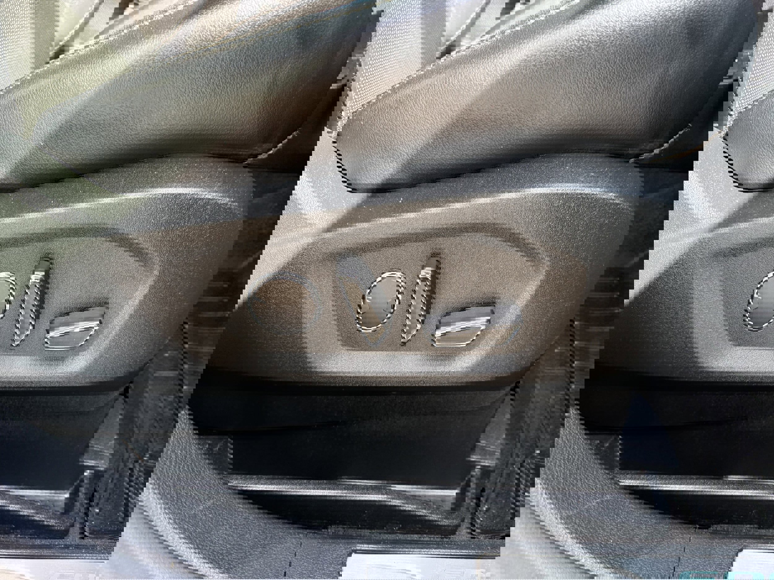 Used 2019 Ford Edge Titanium w/ Equipment Group 301A image 35