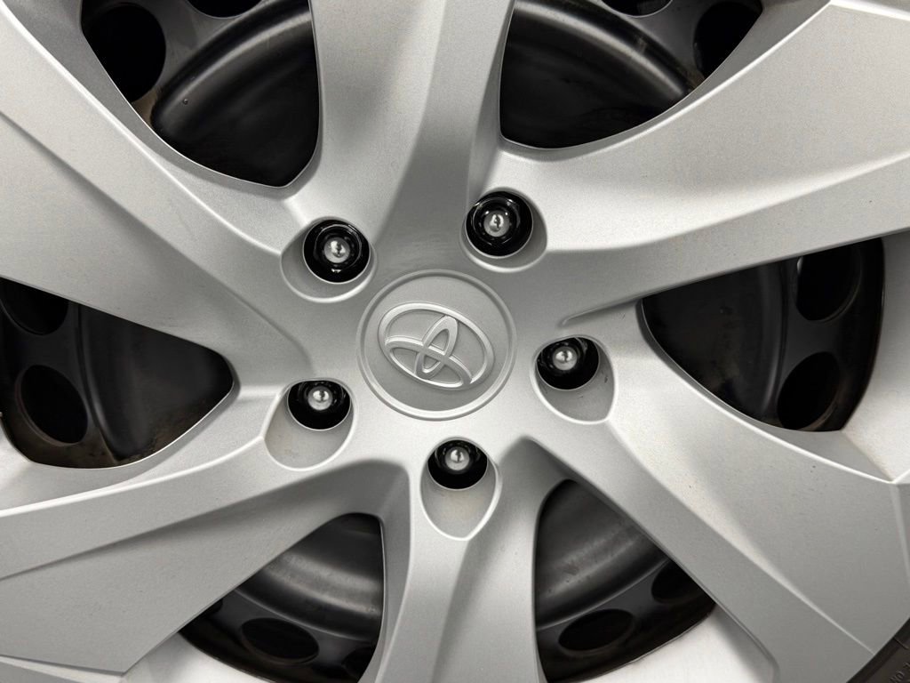 Certified 2025 Toyota RAV4 LE FWD image 17