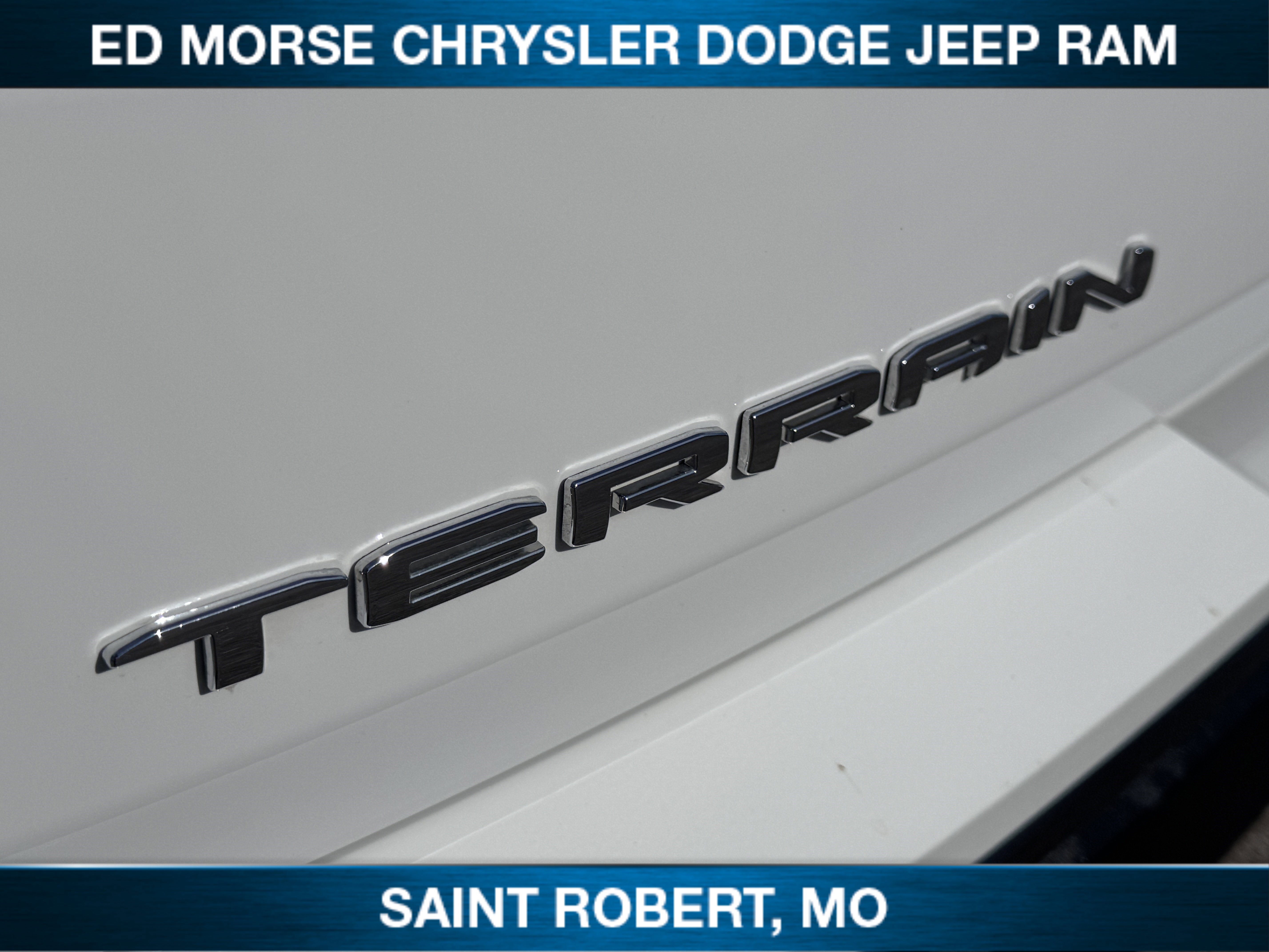 Used 2024 GMC Terrain AT4 image 10