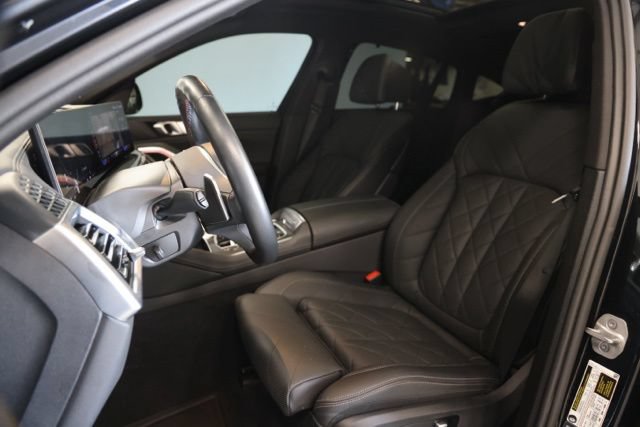 Used 2025 BMW X6 M60i w/ Parking Assistance Package AWD/4WD image 23