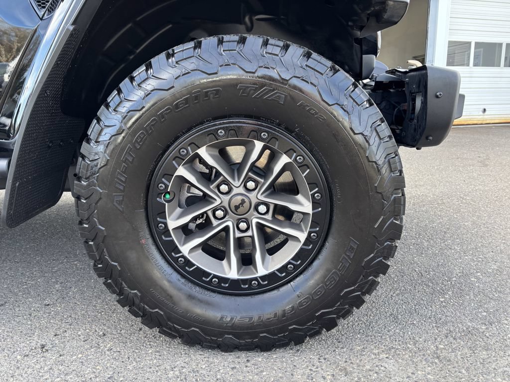 Used 2024 Jeep Wrangler Unlimited Rubicon 392 AWD/4WD image 9