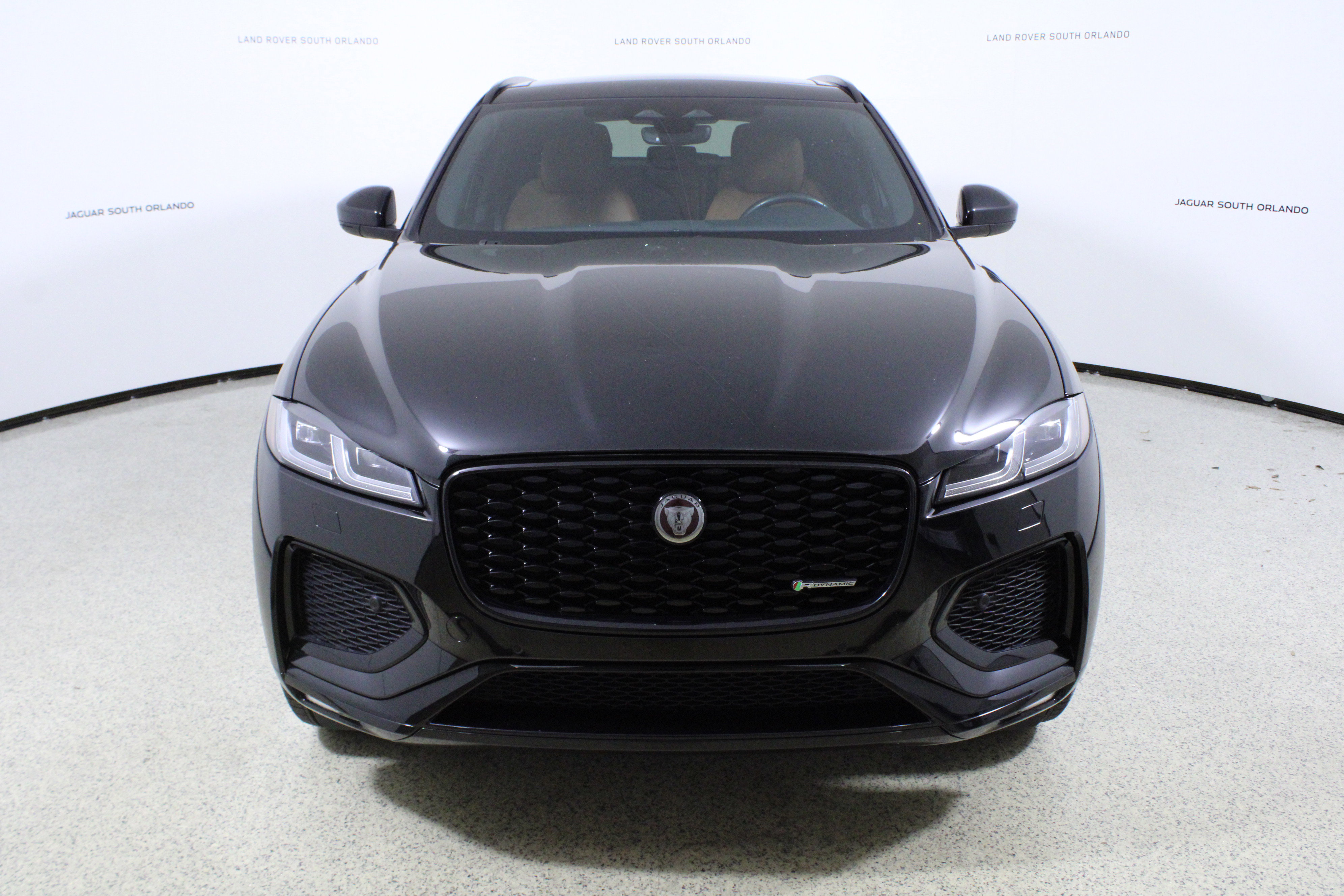 Used 2023 Jaguar F-PACE R-Dynamic S image 2